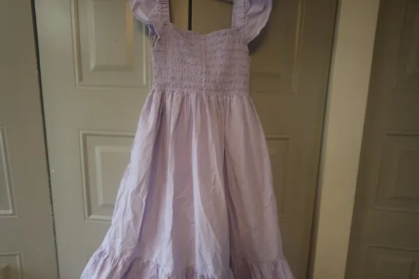 A.P.T ruffle sleeve scrunched bodice midi dress in lilac purple size medium. - Image 3