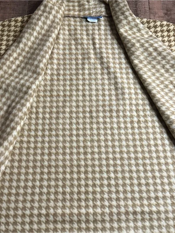 Collection XIIX Women's Houndstooth Fleece Poncho Cape Shawl Wrap L/XL Beige - Image 12