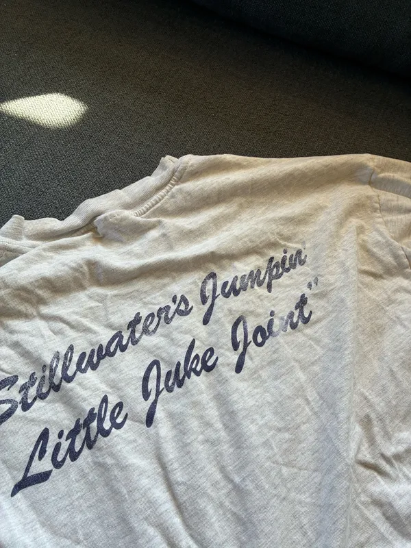 Eskimo Joes Stillwater OK vintage 90's shirt size medium / large men's tag was cut off Boxy fit! Hanes Beefy tee - Image 4