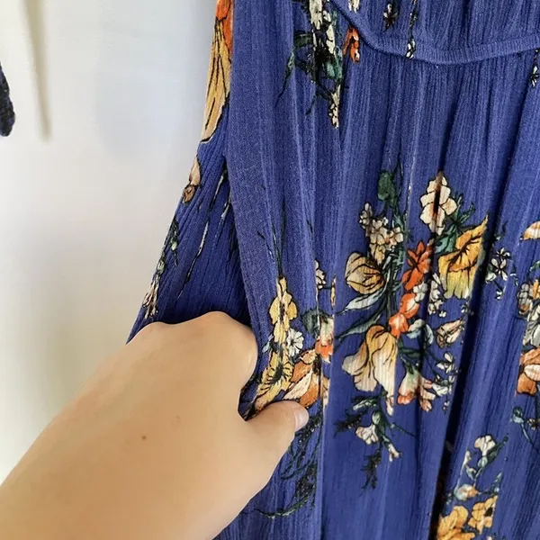 Band of Gypsies Floral Maxi Dress XS Blue Women Off Shoulder Tie Sleeve - Image 6