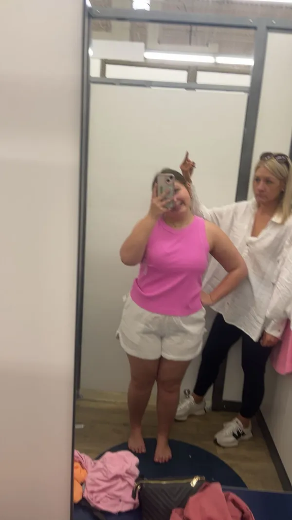 Old Navy High-Waisted Linen Shorts - Image 5