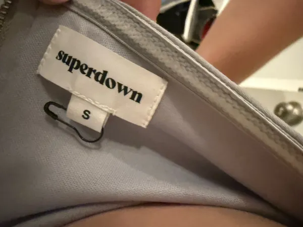 superdown Light Gray Strapless Belted Tube Top - Image 2