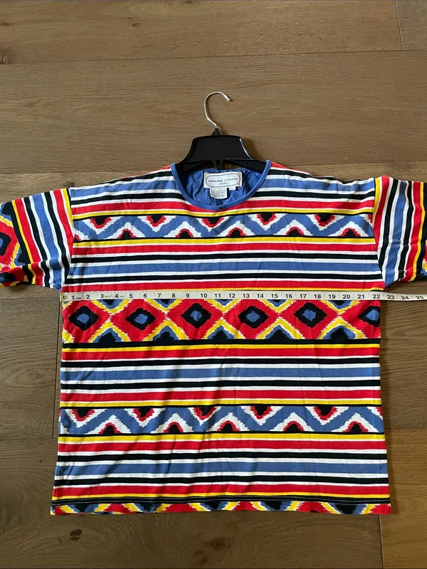 RARE Adrienne Vittadini Sport T-shirt Vibrant Multi Geometric Striped Aztec L - Image 7