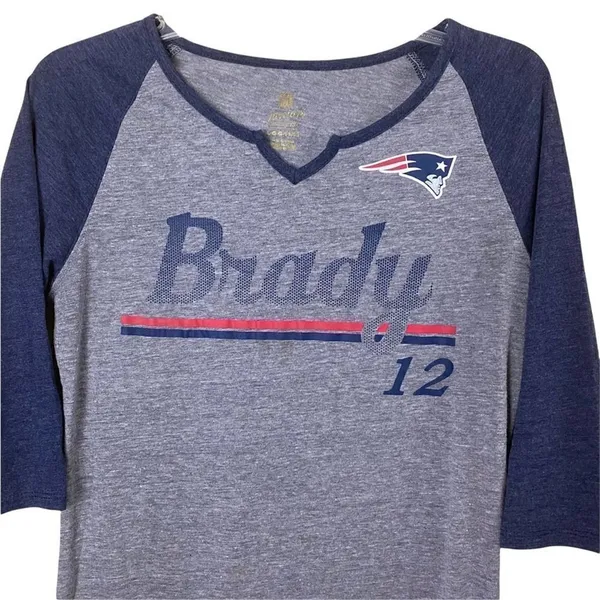 NFL New England Patriots Brady 12 Juniors T-Shirt Size Large - Image 2