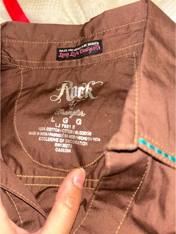 Wrangler Vintage Button-Up - Image 2