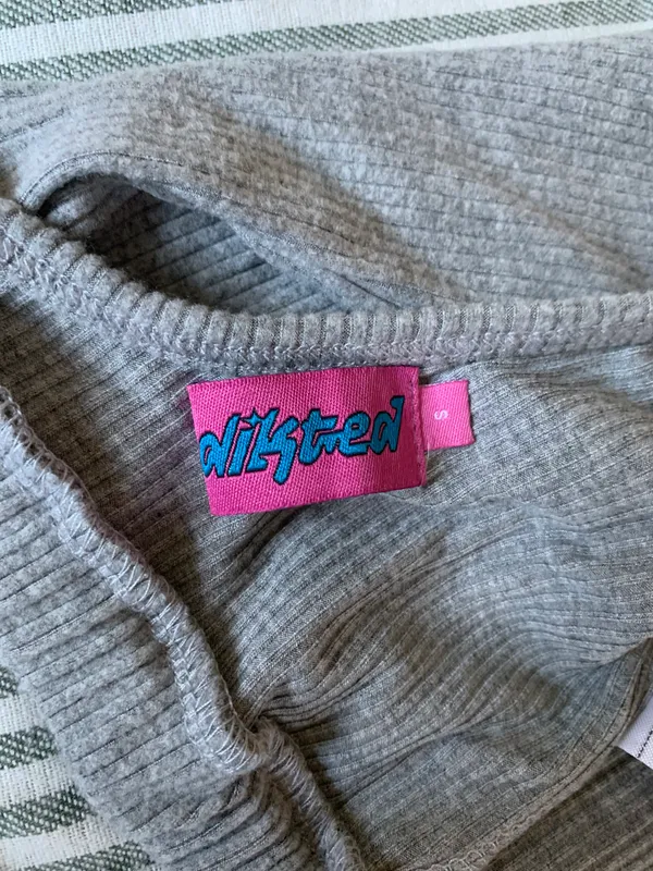 Edikted Long Sleeve Crop Top - Image 4
