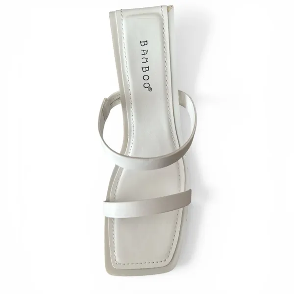 NWT Bamboo Women's Square Toe Two Strap Open Toe Block Heels Sandals White 6.5 - Image 4