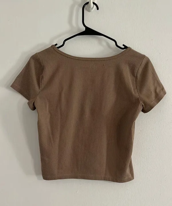 Hollister Brown Crop Top - Image 2