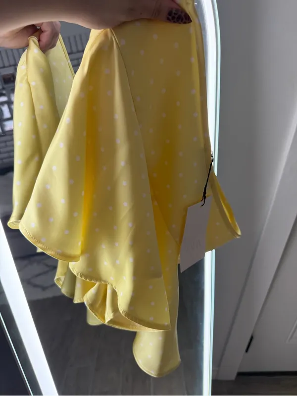 Zara Yellow Polka Dot satin flowy shorts - Image 5