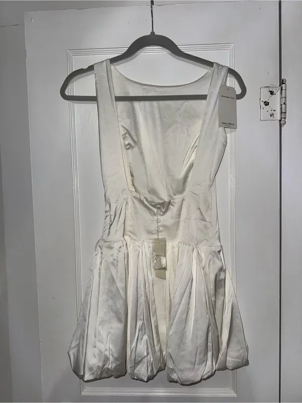 Abercrombie White Sleeveless Open-Back Mini Dress - Image 4