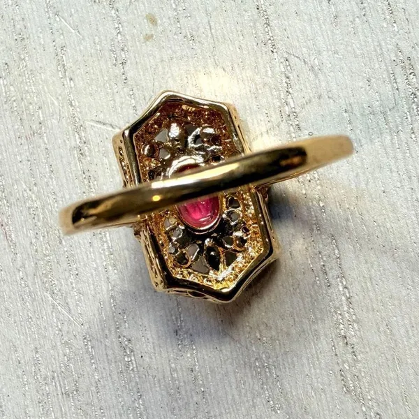 Art Deco Style pink rhinestone Cocktail Ring Gold - Image 9