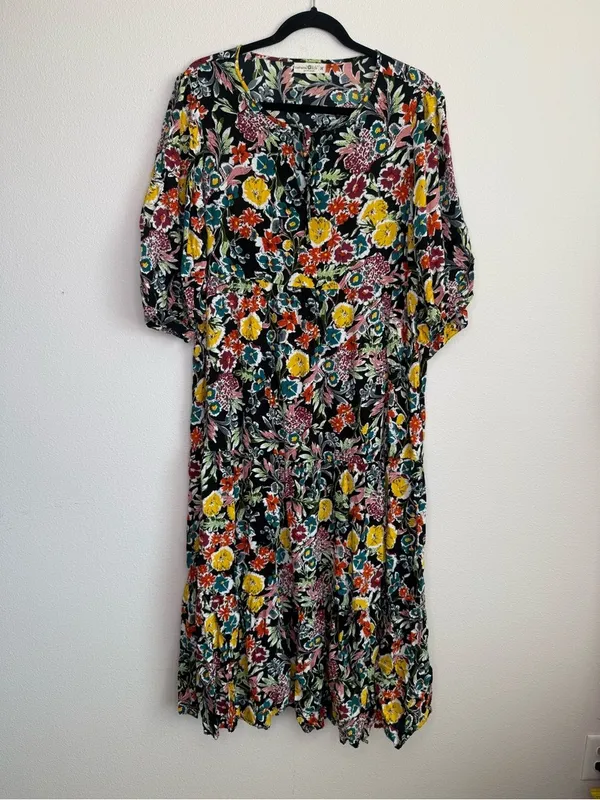 Natural Life Dress Sage V Neck Maxi Tiered Black floral Red Multi Yellow Accents - Image 7