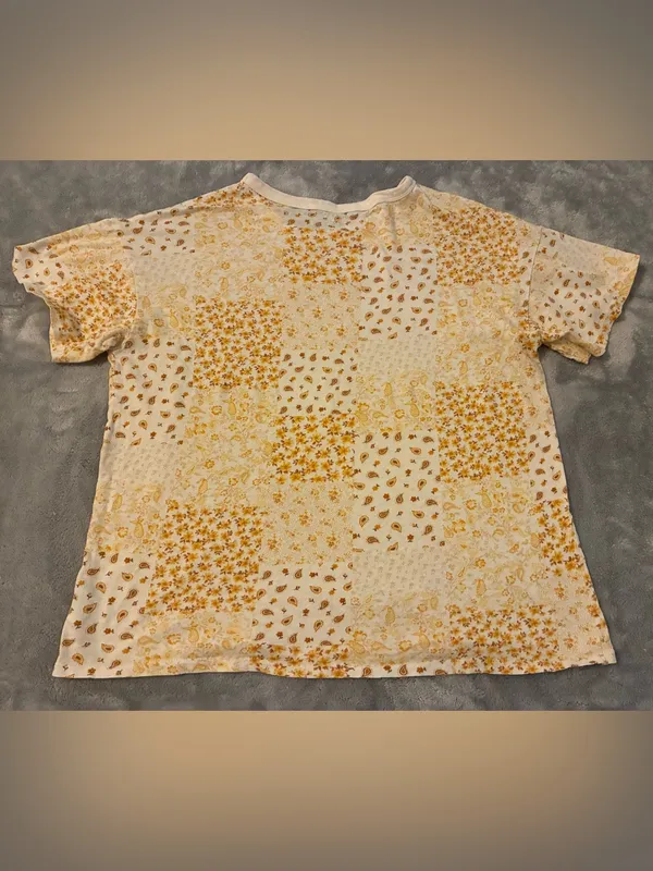 Women’s American Eagle Short Sleeve White & Yellow Floral Patchwork Tee Size S - Image 6