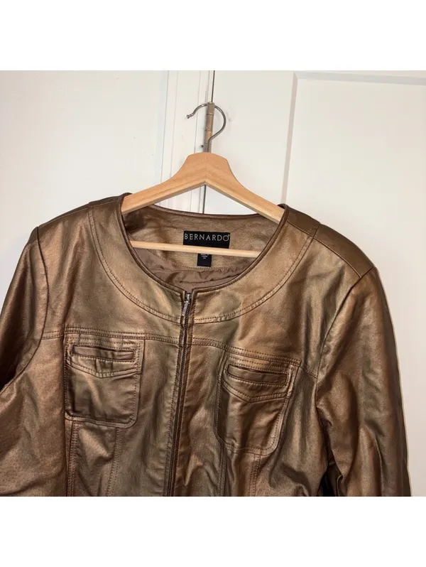 Bernardo Woman’s 2x NWOT $385 Genuine Leather metallic bronze jacket Zip Front - Image 5