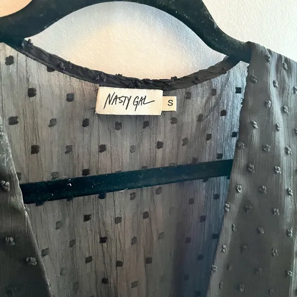 Nasty Gal front tie plunge blouse - Image 3