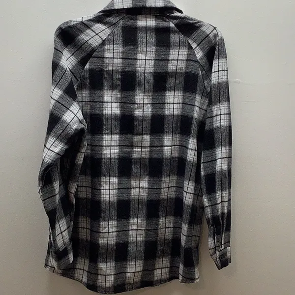 SHEIN Size Medium Plaid Shirt Preloved. - Image 4