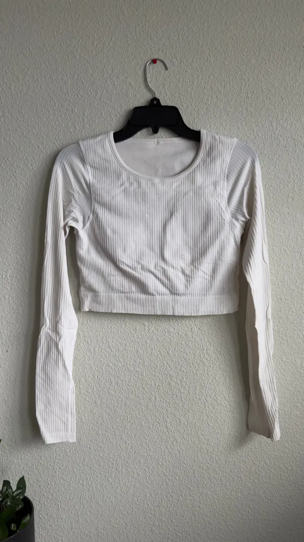 Lululemon Ebb to Street Long Sleeve Size 8 - Image 4