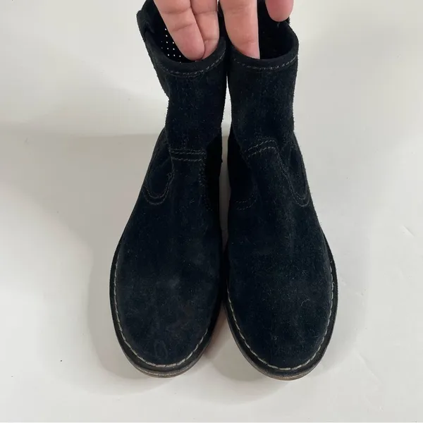 Clarks Somerset Cabaret Black Suede‎ Ankle Booties Size 9.5 - Image 2