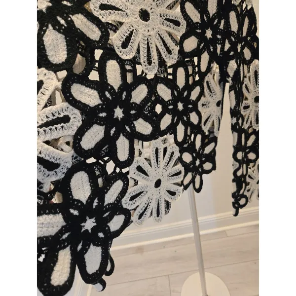 Rebellion Again Floral Crochet Top Black White Open Knit Daisy Sweater Women L - Image 4