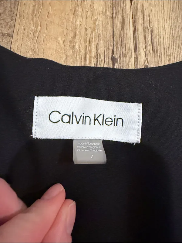 Calvin Klein Black Open-Front Blazer with Three-Quarter Sleeves - Image 3