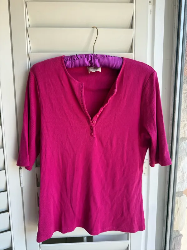 Sezane Fuchsia Short Sleeve Ribbed Polo Top - Image 3