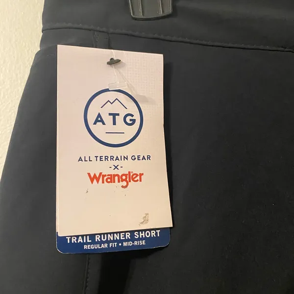 New NWT Womens Wrangler All Terrain Gear Black Shorts‎ Size 10 - Image 2