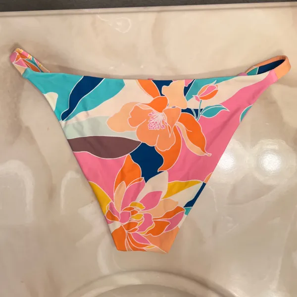 {Kikirio} x Free People Brand New Floral Bikini SET - Image 10