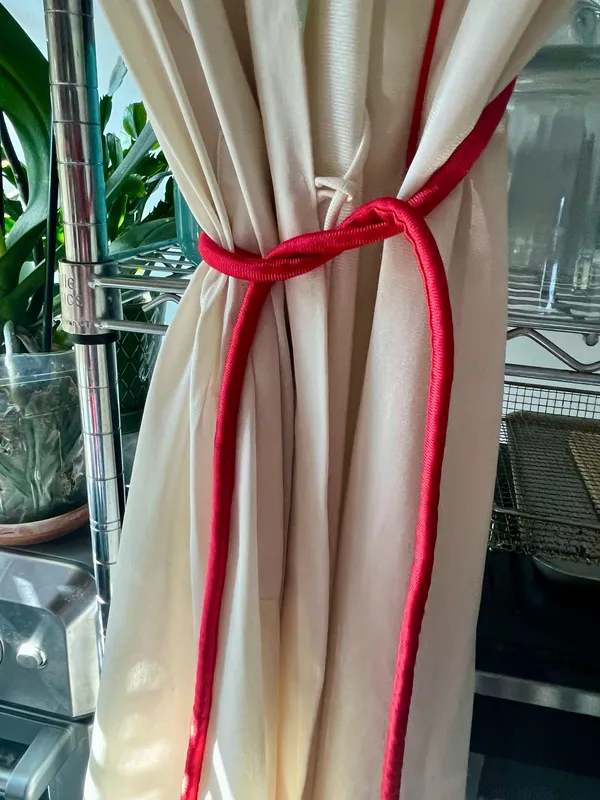Vassarette Vintage Satin Robe - Image 4