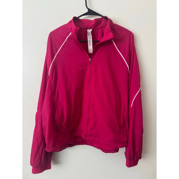 Lululemon 10 License to Train Lightweight Jacket in Passionate - Image 2