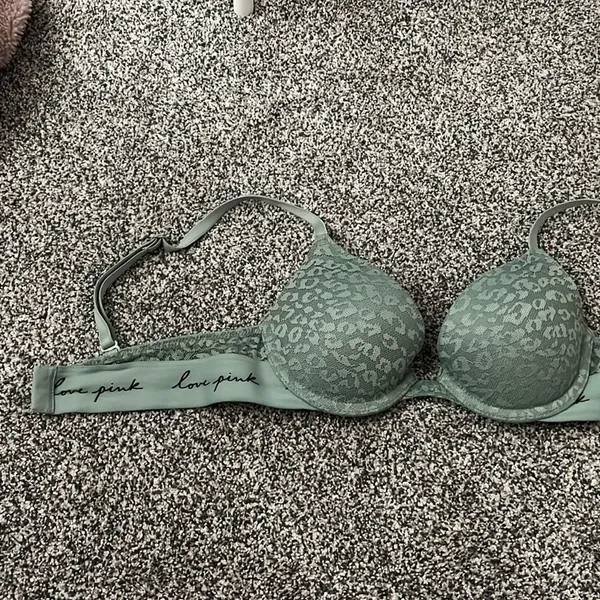 pink bra - Image 2
