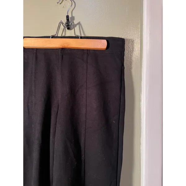 HUE Women's Size Medium Pontease Cropped Flare Pant Black Pull On Stretch U23544 - Image 6