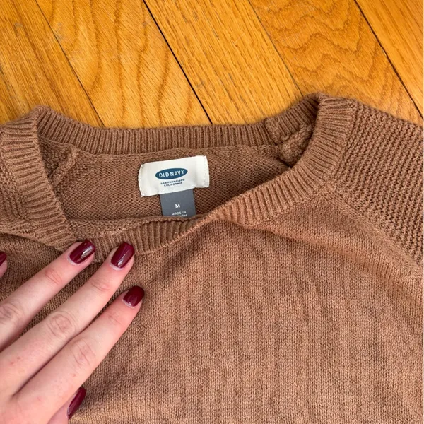 Old navy brown sweater - Image 3