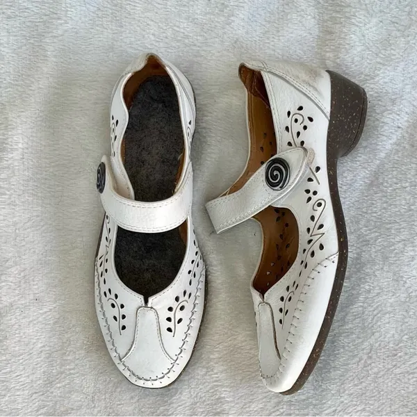 Mirel Leather Ballerina Flats Size 6.5 White - Image 2