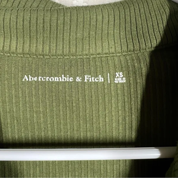 Abercrombie & Fitch Green Ribbed‎ Button Front Top - Image 3