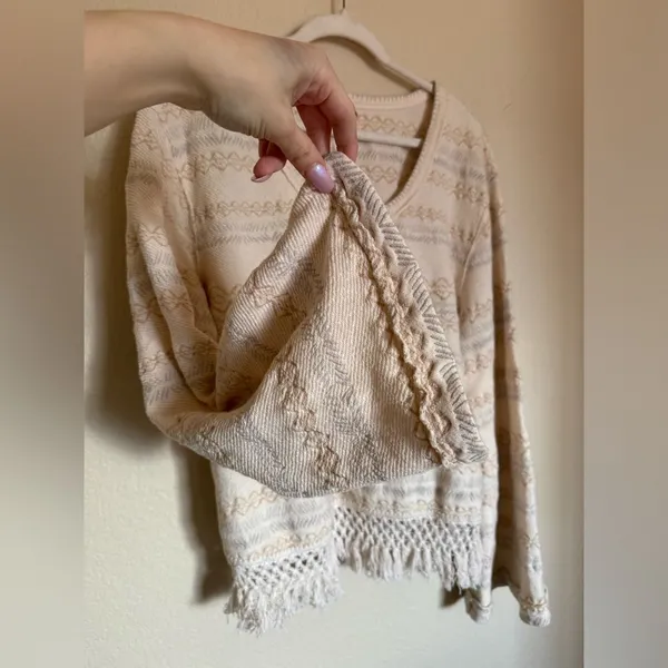 Free People Fringed Chunky Knit Embroidered Sweater Sz Large Flare Sleeves‎ - Image 2