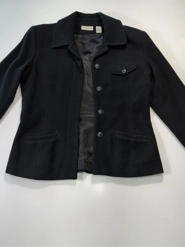 Ann Taylor 100% Wool Black Tailored Button Jacket Size Small - Image 2