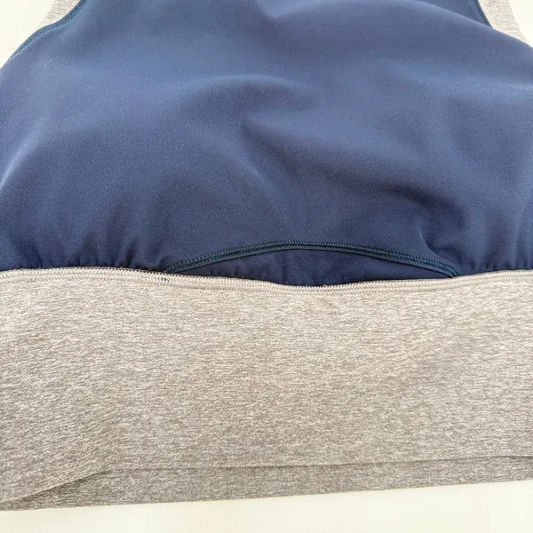 Lululemon Serve Sweat Sports Bra Size 8 - Image 3