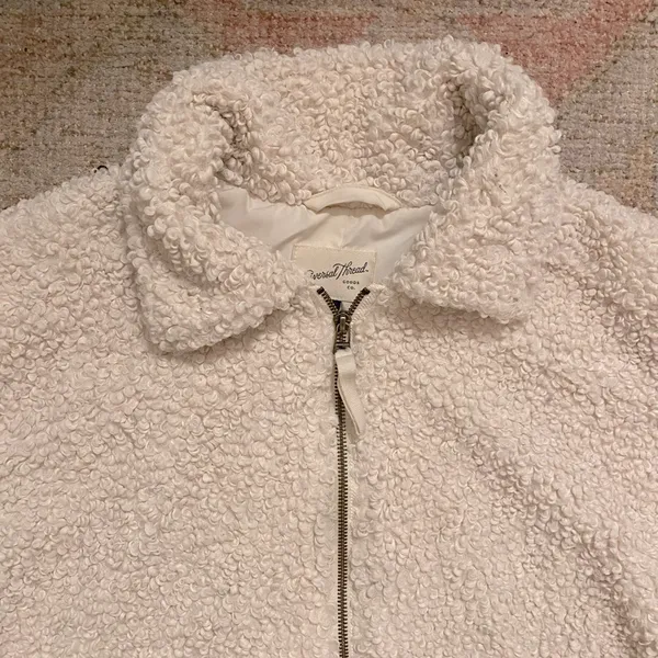 Universal Threads Cream Colored Sherpa Jacket - Image 6