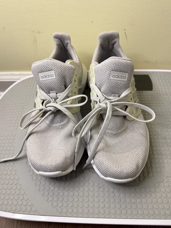 Adidas Solyx Cloud Foam Women’s Size 7.5 White Athletic Running Shoes - Image 2