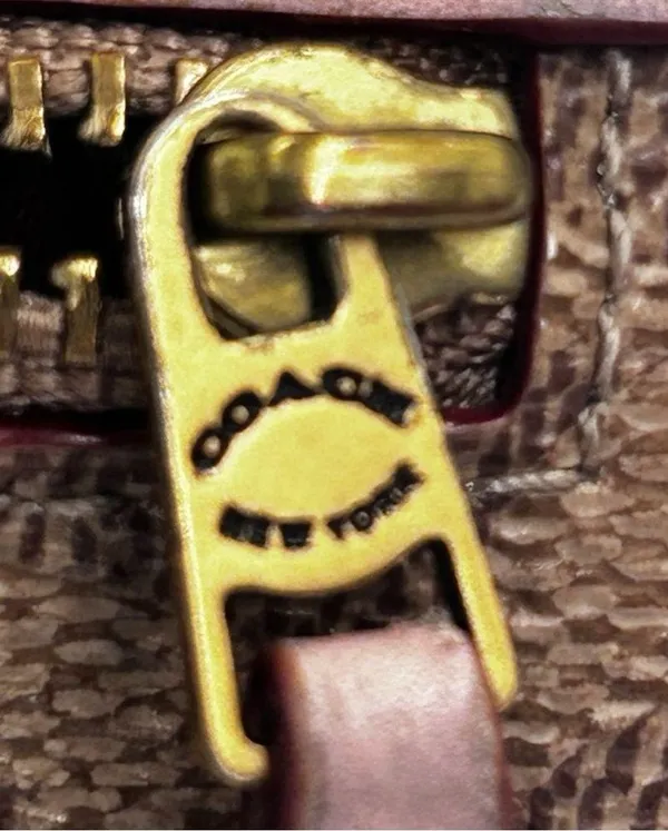 Coach slim envelope wallet - Image 5