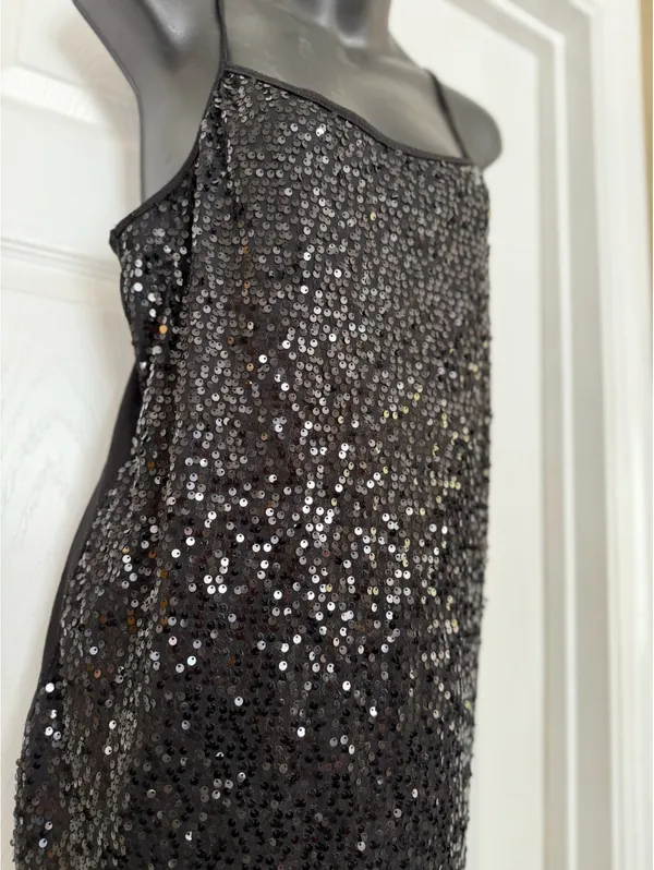 Black sequin camisole top Size M - Image 8