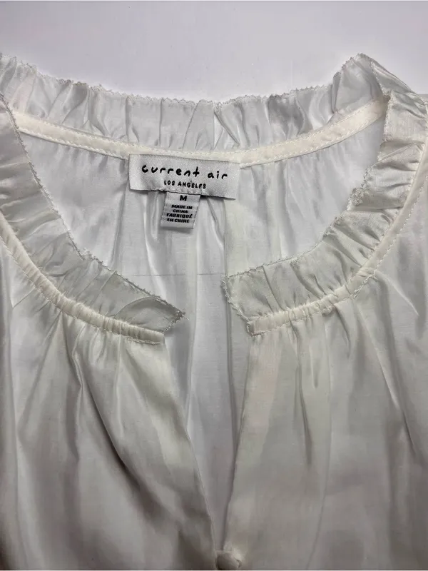 Current Air White Ruffle Flutter Sleeve Blouse Size M - Image 3