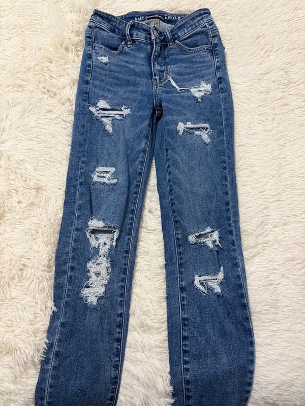 American Eagle Outfitters Hi-Rise Jegging with Raw Hem - Image 2
