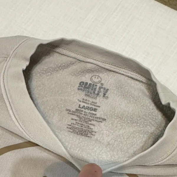 PacSun Cream Smiley Crewneck Sweater - Image 4
