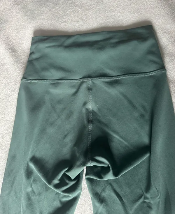 Lululemon Wunder Train 25" Tights - Image 3