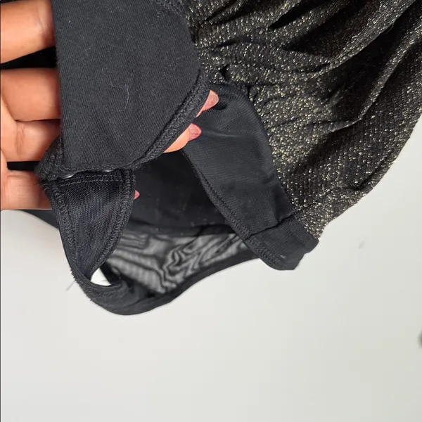 NEW Abercrombie & Fitch Long-Sleeve Draped Deep-V Bodysuit Small - Image 6
