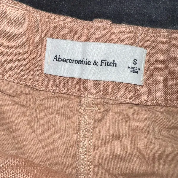 Abercrombie & Fitch Ultra High Rise Tailored Short Size Small - Image 9