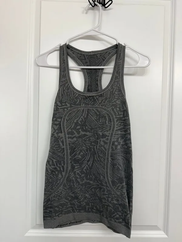 Lululemon Swiftly Tech Gray Patterned Racerback Tank Women’s Small - Image 3