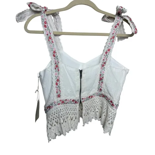 NWT Tularosa Amara Top in White Multi Sz. S - Image 6