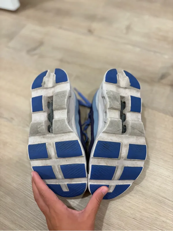 On Cloud Cloudmonster Running Shoes Size 7.5 Blue - Image 10